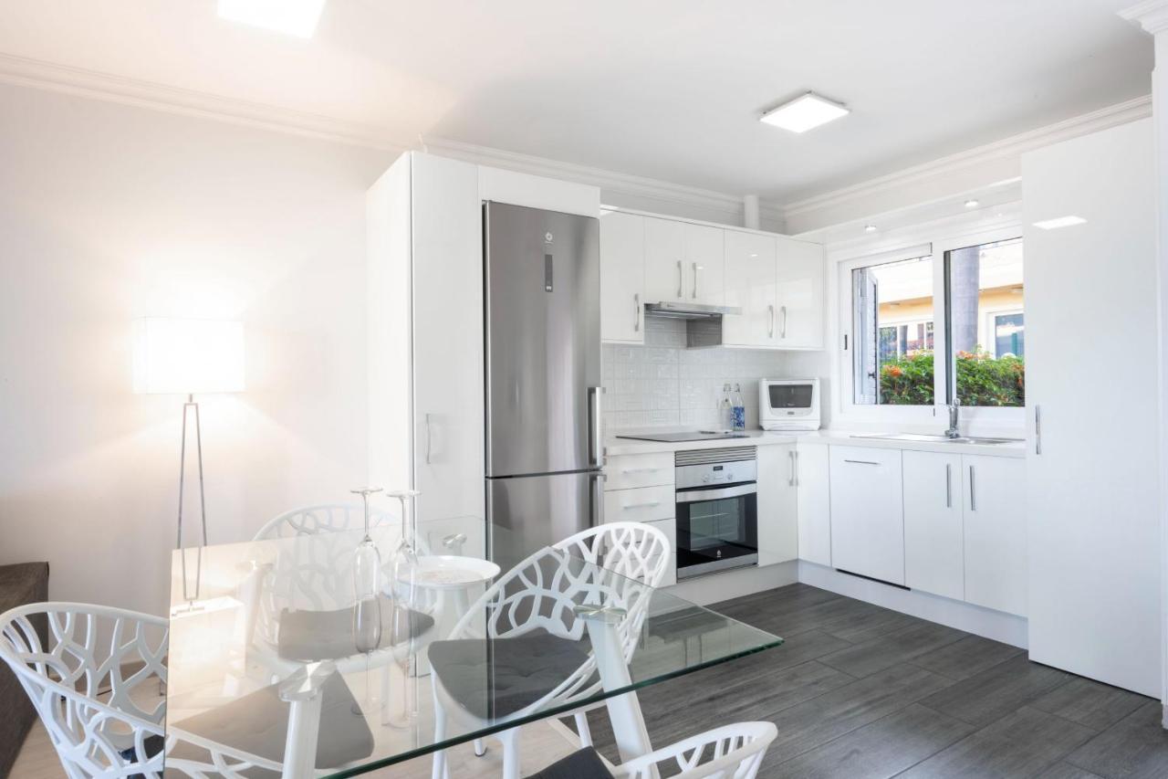 Cosy Flat With Sea Views In Apartament *